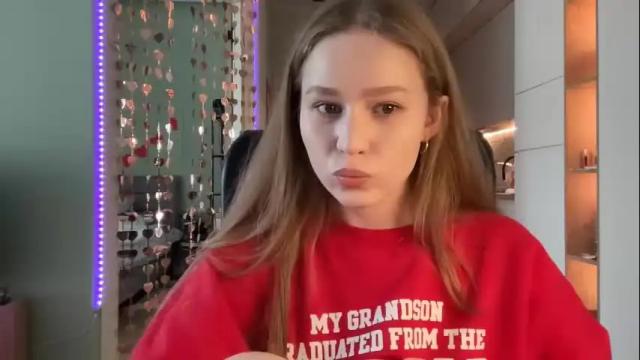 Image 4 of whoisalisa Stream on Chaturbate on 13 days ago