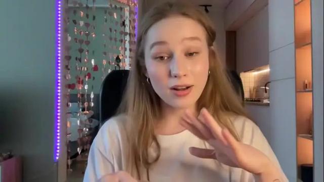 Image 10 of whoisalisa Stream on Chaturbate on 11 days ago