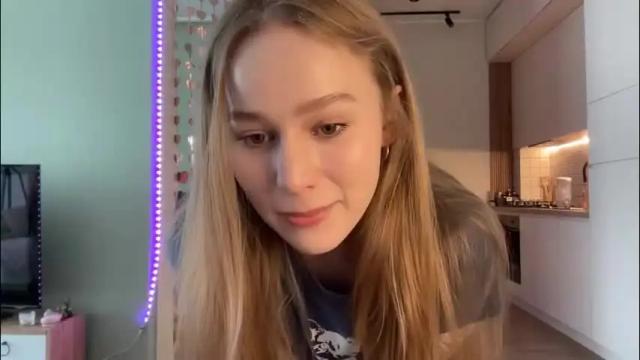 Image 11 of whoisalisa Stream on Chaturbate on 2 months ago