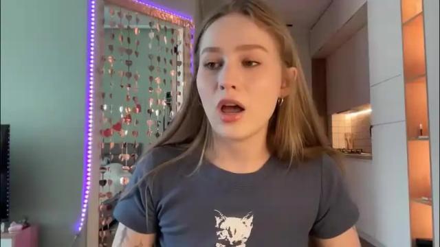 Image 6 of whoisalisa Stream on Chaturbate on 2 months ago