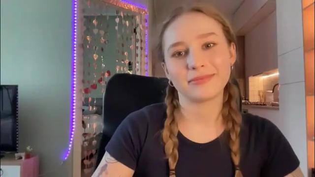 Image 12 of whoisalisa Stream on Chaturbate on 2 months ago