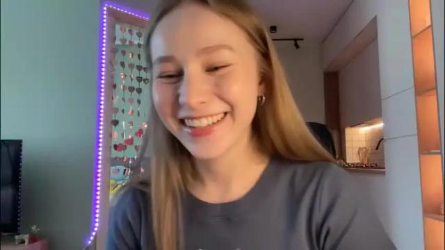 Image 6 of whoisalisa Stream on Chaturbate on 2 months ago