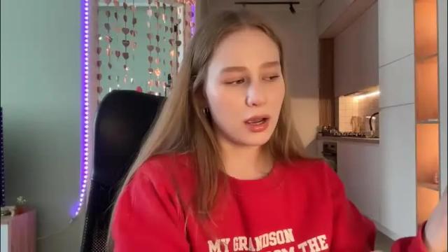 Image 8 of whoisalisa Stream on Chaturbate on 2 months ago