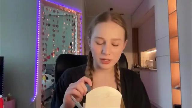 Image 10 of whoisalisa Stream on Chaturbate on 2 months ago