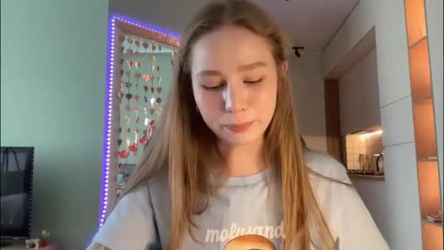 Image 4 of whoisalisa Stream on Chaturbate on 2 months ago