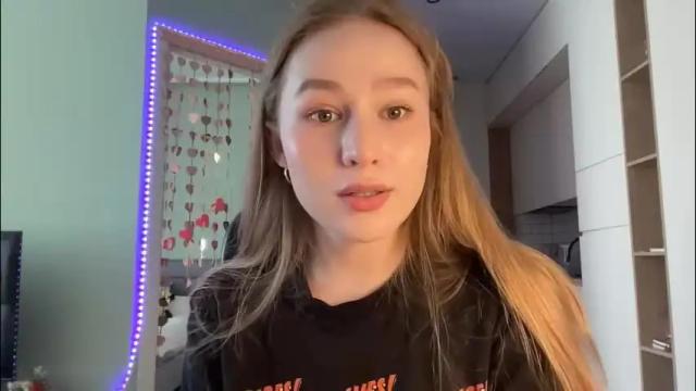 Image 4 of whoisalisa Stream on Chaturbate on 2 months ago