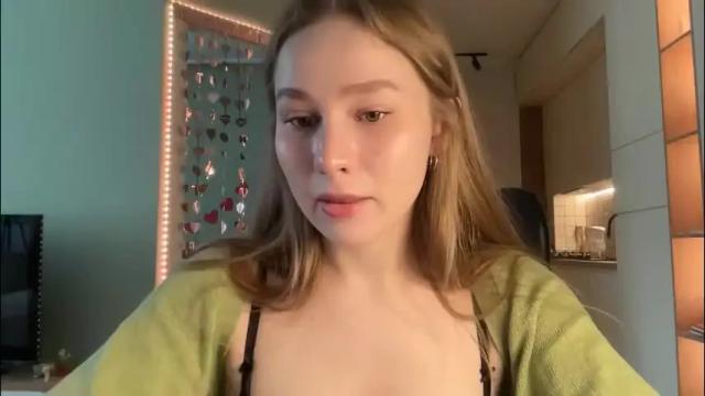 Image 12 of whoisalisa Stream on Chaturbate on 2 months ago
