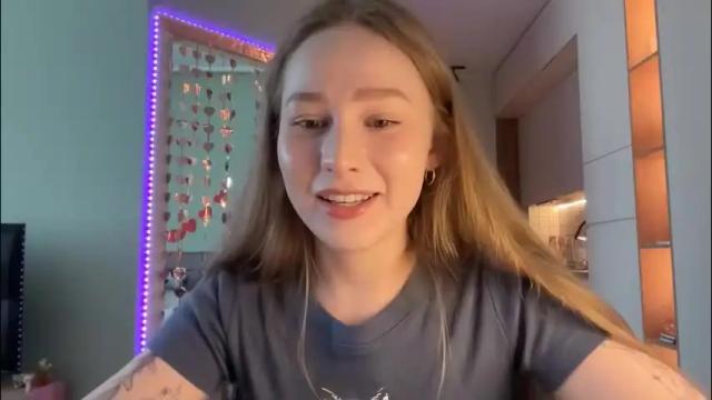 Image 12 of whoisalisa Stream on Chaturbate on 2 months ago