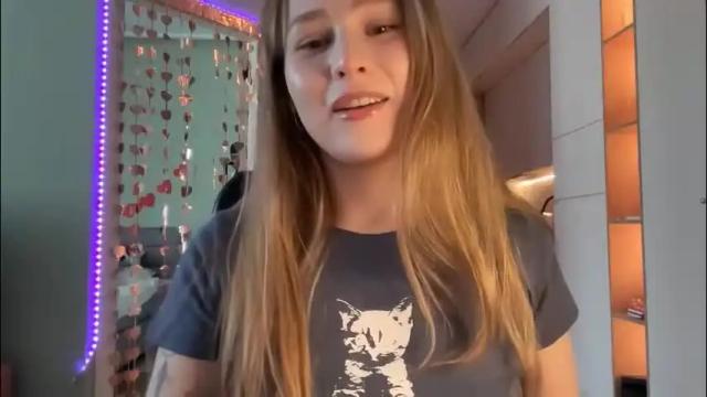 Image 8 of whoisalisa Stream on Chaturbate on 2 months ago