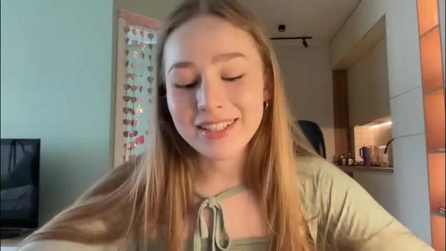 Image 12 of whoisalisa Stream on Chaturbate on 2 months ago