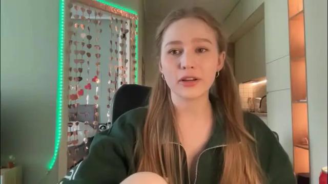 Image 2 of whoisalisa Stream on Chaturbate on 1 month ago