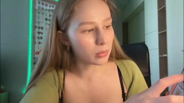 Image 12 of whoisalisa Stream on Chaturbate on 1 month ago