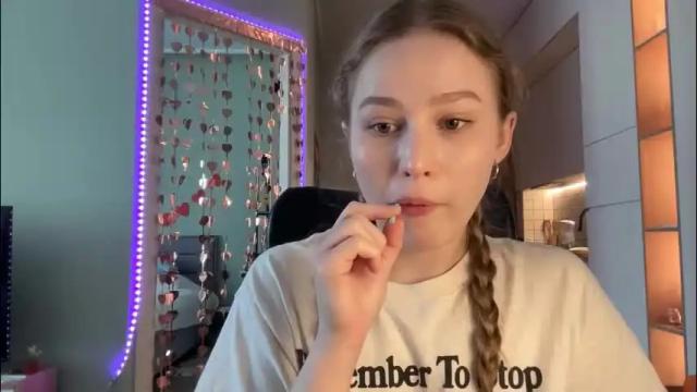 Image 7 of whoisalisa Stream on Chaturbate on 1 month ago
