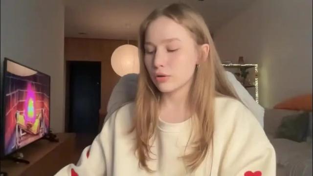 Image 12 of whoisalisa Stream on Chaturbate on 1 month ago