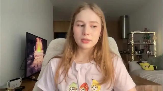 Image 3 of whoisalisa Stream on Chaturbate on 1 month ago