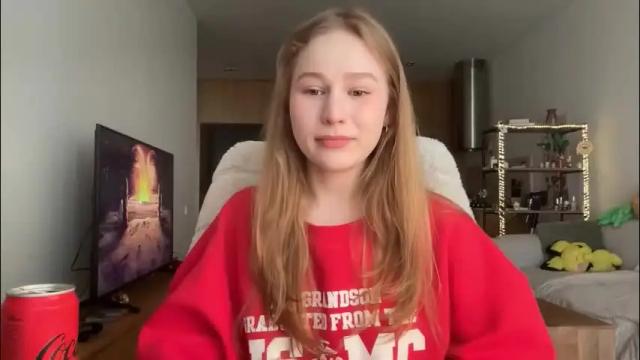 Image 4 of whoisalisa Stream on Chaturbate on 27 days ago