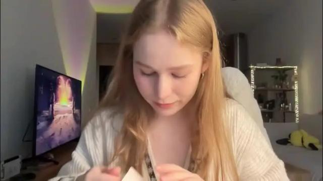 Image 10 of whoisalisa Stream on Chaturbate on 24 days ago