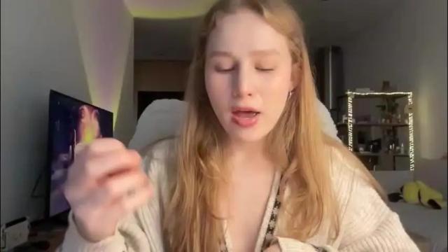 Image 11 of whoisalisa Stream on Chaturbate on 24 days ago