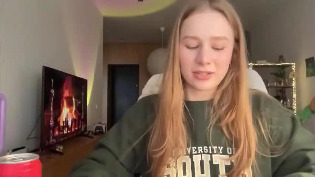 Image 4 of whoisalisa Stream on Chaturbate on 26 days ago