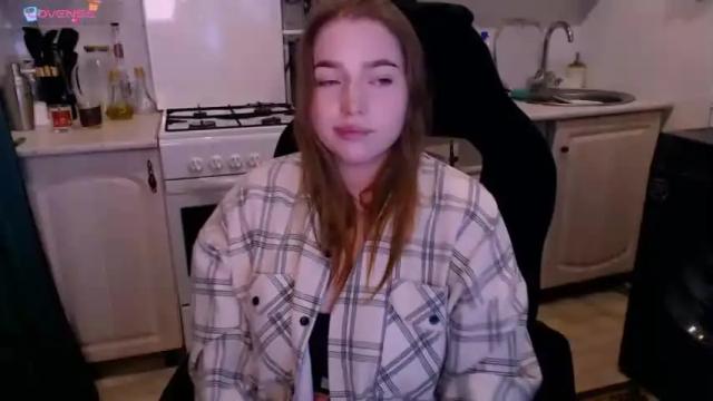 Image 2 of whoisitbb Stream on Chaturbate on 16 months ago