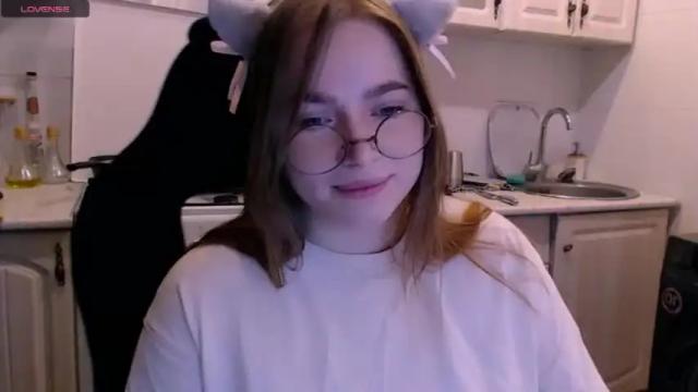 Image 11 of whoisitbb Stream on Chaturbate on 16 months ago