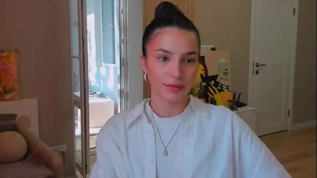 Image 2 of whoislulu Stream on Chaturbate on 10 days ago