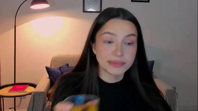 Image 3 of whoislulu Stream on Chaturbate on 5 days ago
