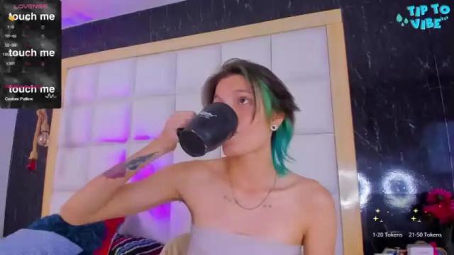 Image 8 of wicked_kay Stream on Chaturbate on 15 months ago