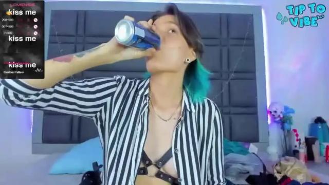 Image 12 of wicked_kay Stream on Chaturbate on 15 months ago