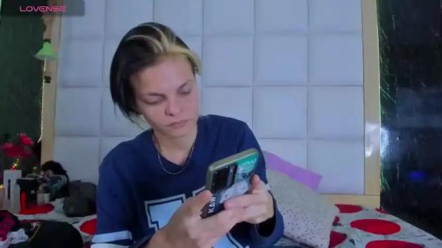 Image 4 of wicked_kay Stream on Chaturbate on 13 months ago
