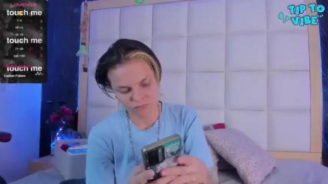 Image 2 of wicked_kay Stream on Chaturbate on 12 months ago