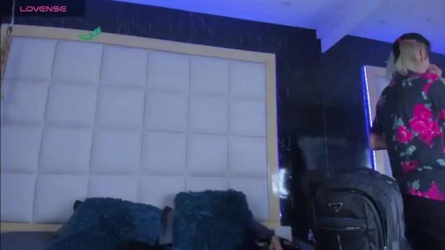 Image 3 of wicked_kay Stream on Chaturbate on 12 months ago