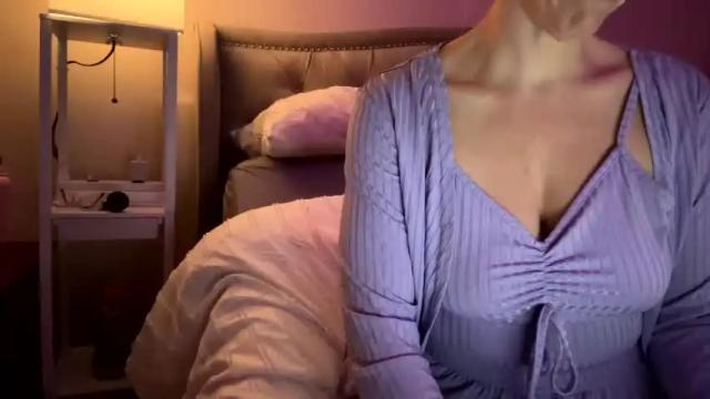 Image 8 of wickedcoolnight Stream on Chaturbate on 24 months ago