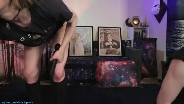 Image 12 of widthofapeach Stream on Chaturbate on 1 month ago