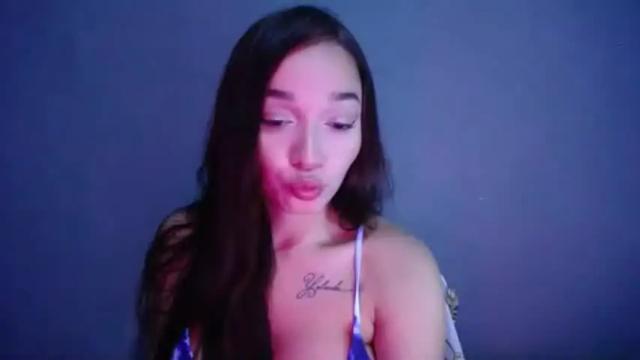 Image 4 of wiinynew2021 Stream on Chaturbate on 13 months ago