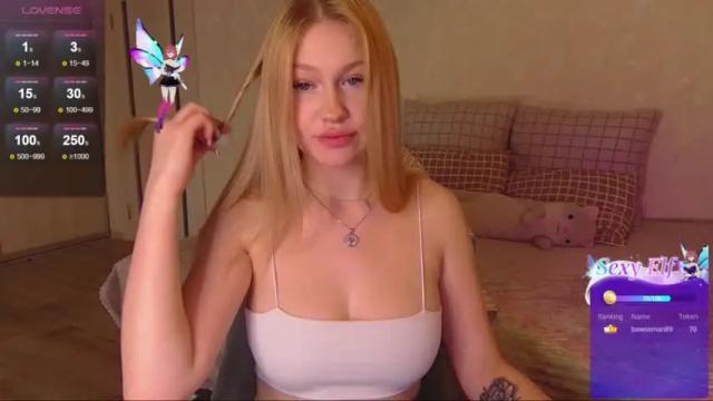 Image 11 of wild_b_e_r_r_y Stream on Chaturbate on 13 months ago