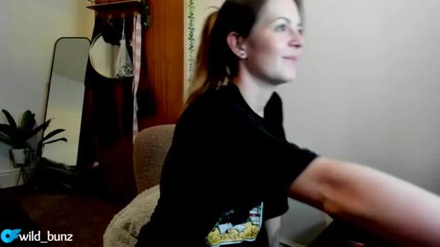 Thumbnail 1, wild_bunz's Stream at Chaturbate, 17 months ago