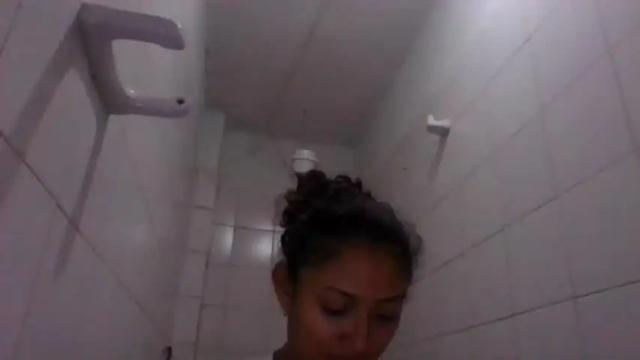 Thumbnail 1, wild_moanaa's Stream at Chaturbate, 17 months ago