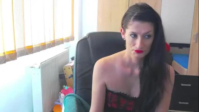 Image 12 of wildbea23 Stream on Chaturbate on 1 month ago