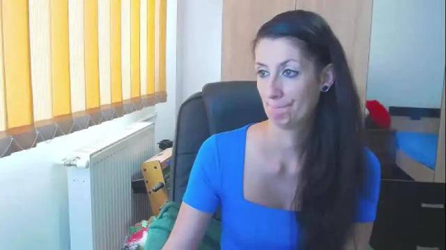 Image 10 of wildbea23 Stream on Chaturbate on 13 days ago