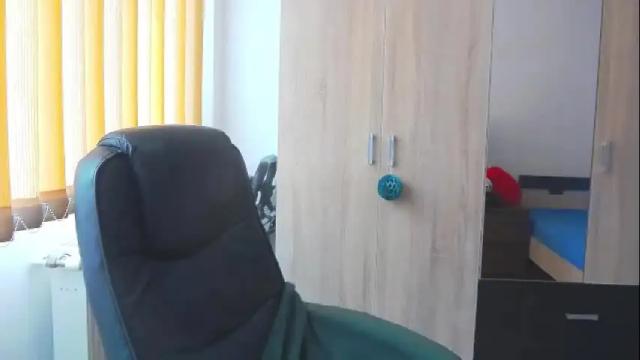 Image 4 of wildbea23 Stream on Chaturbate on 9 days ago