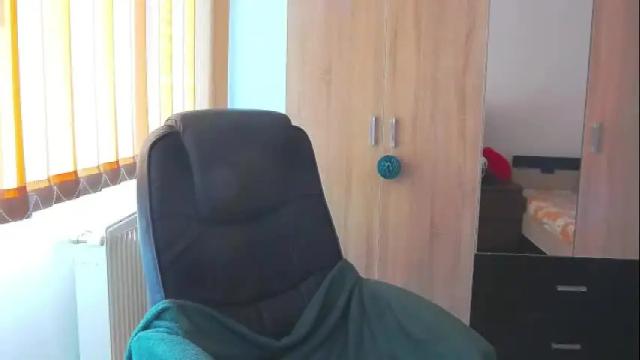 Image 6 of wildbea23 Stream on Chaturbate on 1 day ago
