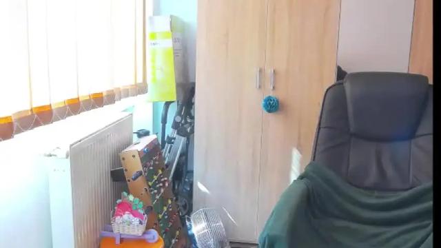 Image 6 of wildbea23 Stream on Chaturbate on 17 days ago