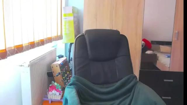 Image 8 of wildbea23 Stream on Chaturbate on 17 days ago