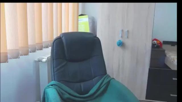 Image 11 of wildbea23 Stream on Chaturbate on 2 months ago