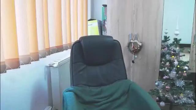 Image 11 of wildbea23 Stream on Chaturbate on 25 days ago