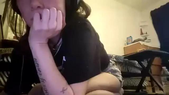 Image 10 of wildfield Stream on Chaturbate on 13 months ago