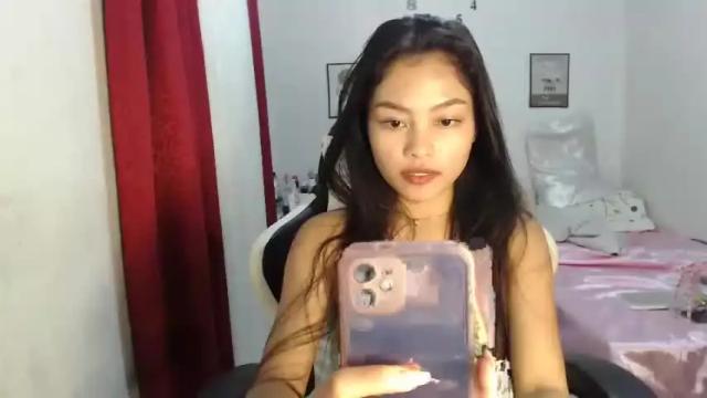 Image 4 of wildflowerpinay_juli Stream on Chaturbate on 12 months ago