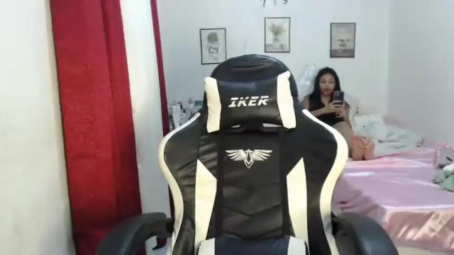 Image 11 of wildflowerpinay_juli Stream on Chaturbate on 12 months ago