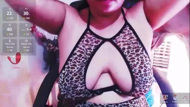 Image 6 of wildhotasianx Stream on Chaturbate on 1 month ago